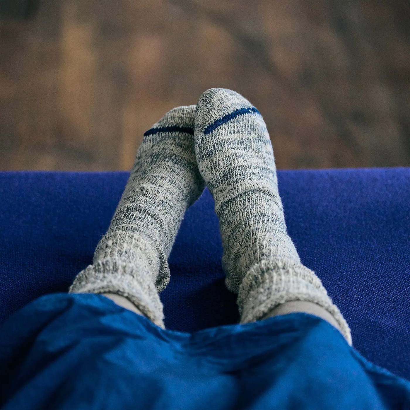 7-5010 "GARABOU" ORGANIC COTTON SLIPPER SOCKS INDIGO