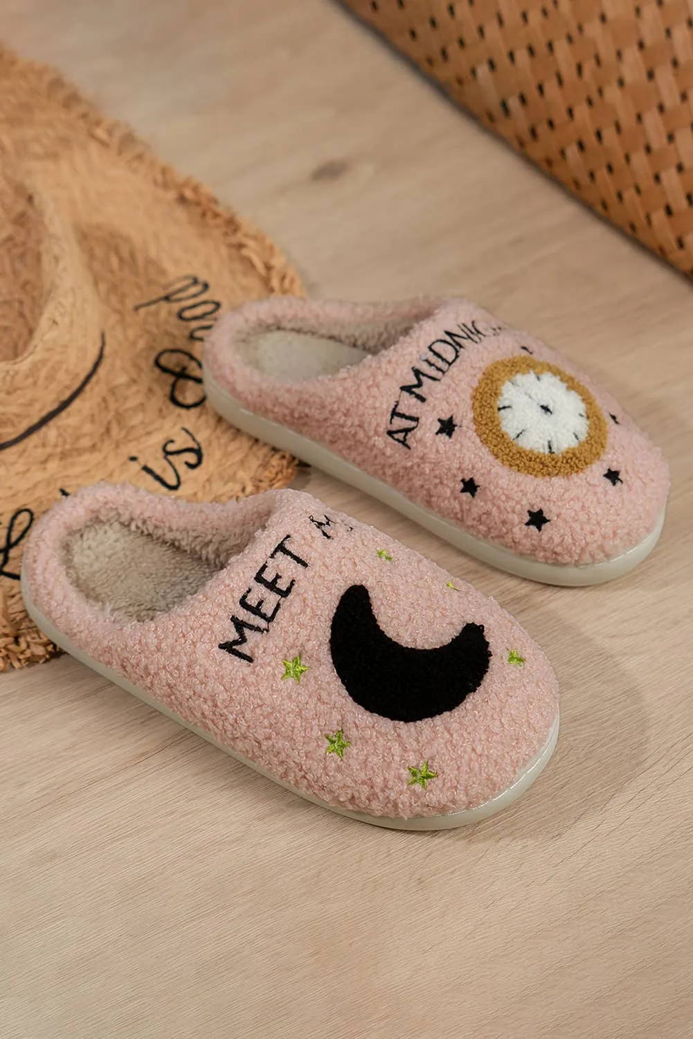HIGHLAND COW Plush Slippers