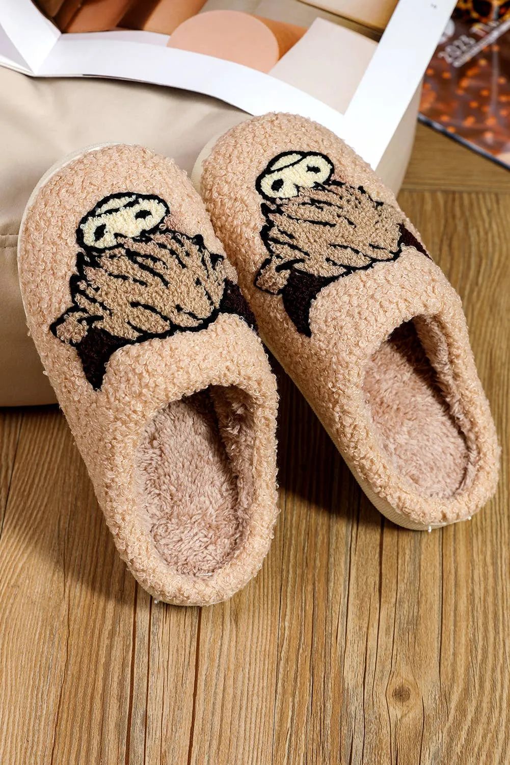 HIGHLAND COW Plush Slippers
