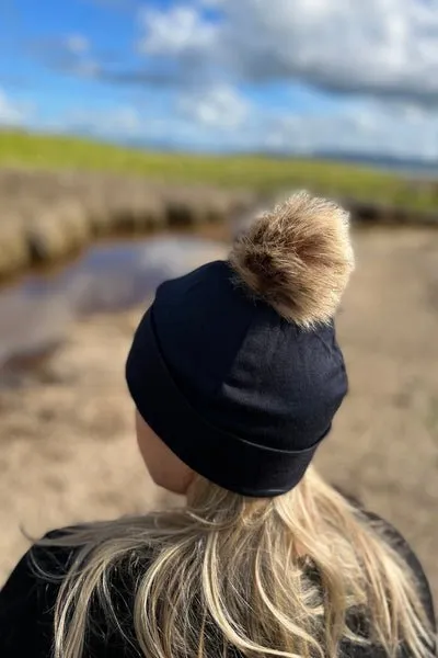 POM POM DETACHABLE FOR 100% MERINO BEANIE TAN & BLACK