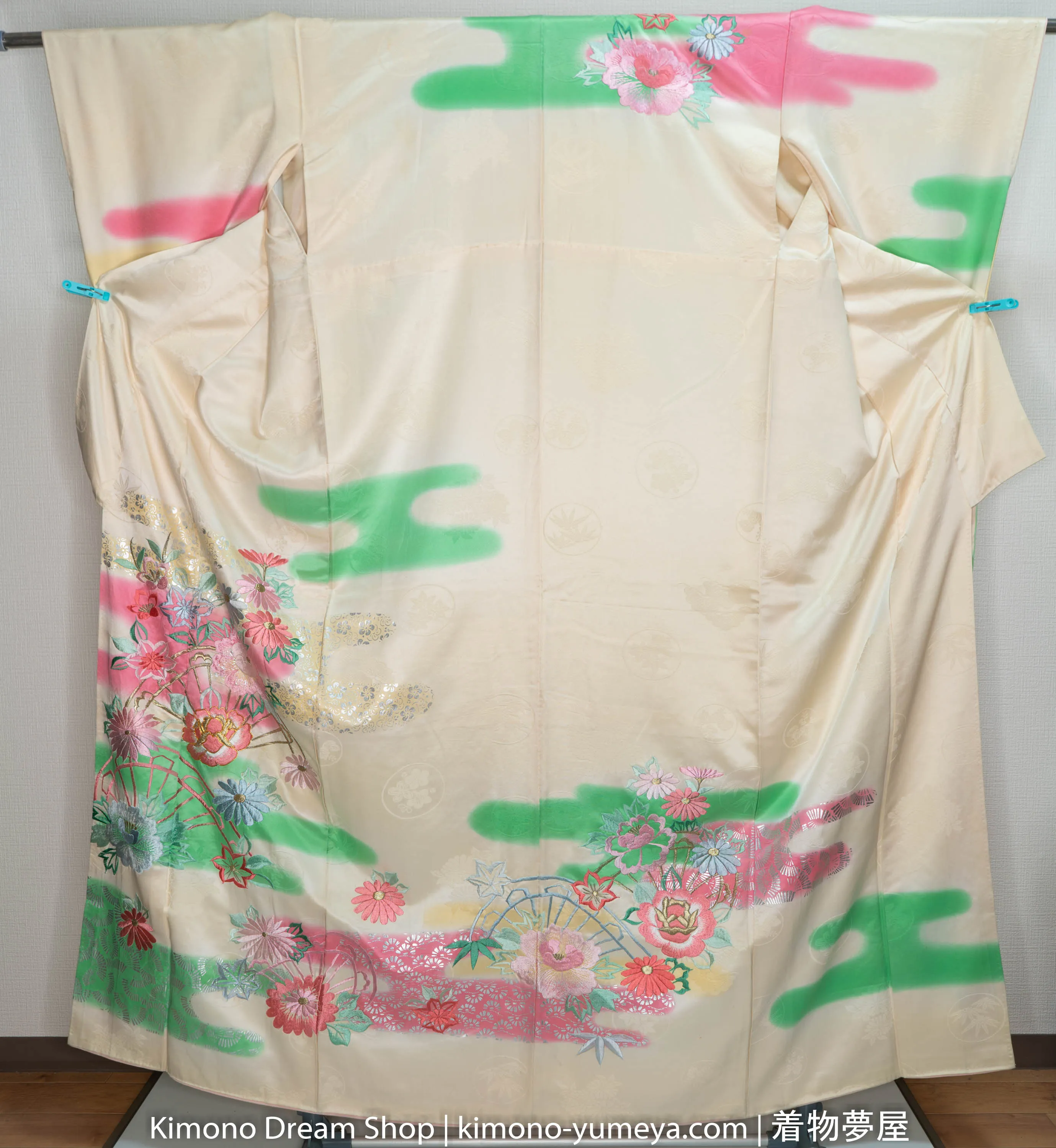 Retro 1980s Cloudy Embroidered Flowers Springtime Silk Furisode Vintage Kimono Green Beige Peonies