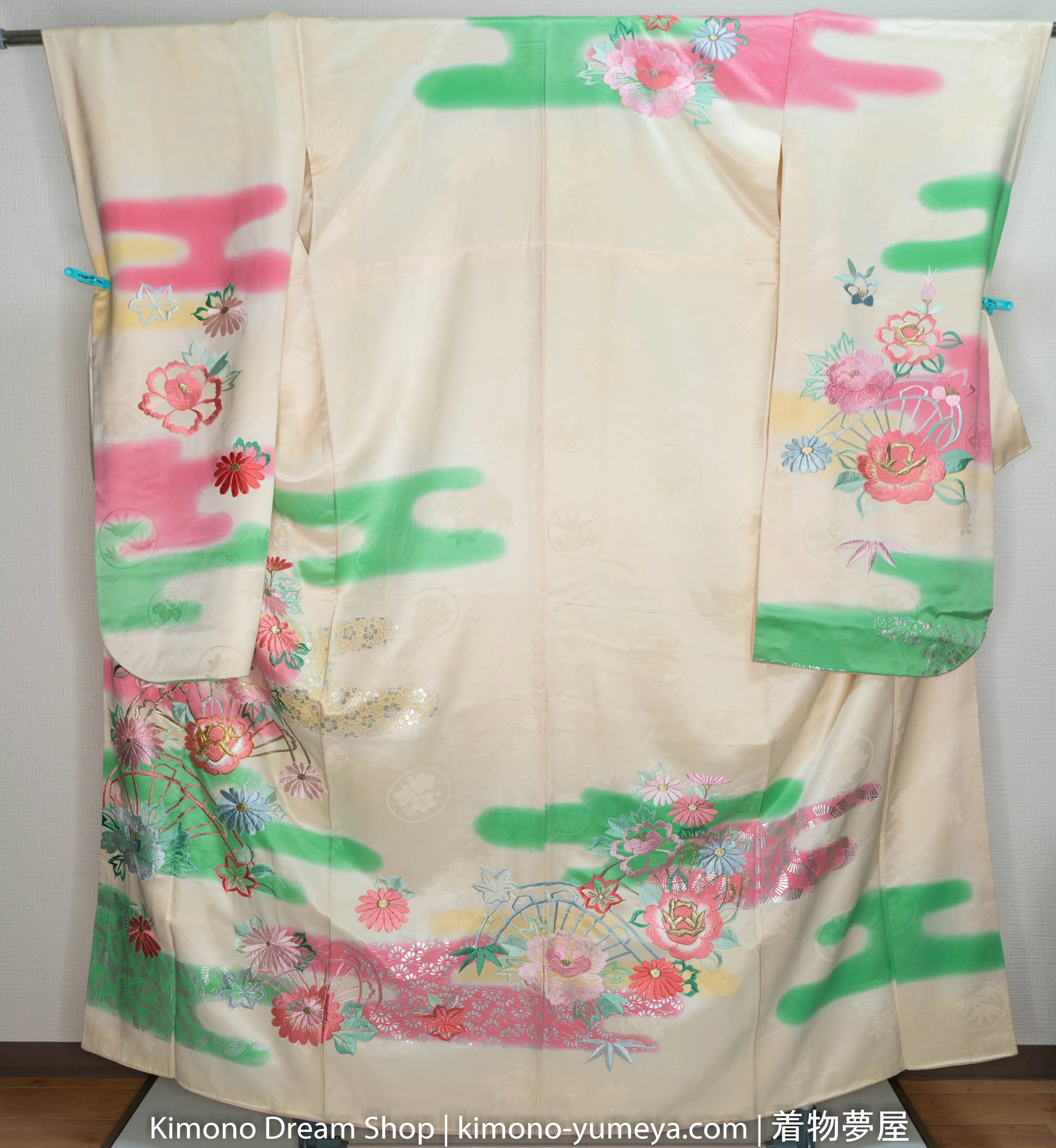 Retro 1980s Cloudy Embroidered Flowers Springtime Silk Furisode Vintage Kimono Green Beige Peonies