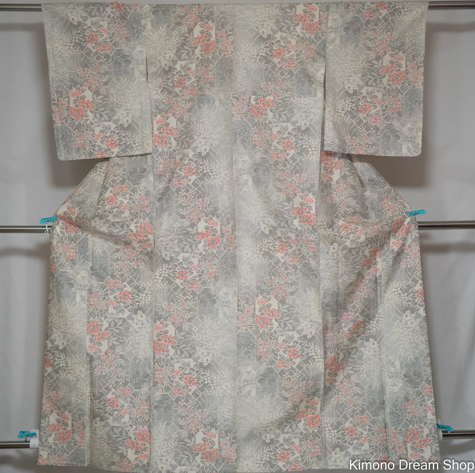 Summer Iro Oshima Tsumugi Kimono - Vintage Floral Hitoe Kimono - Unlined Beige with Gray and Red Flowers & Leaves - Meticulously Detailed