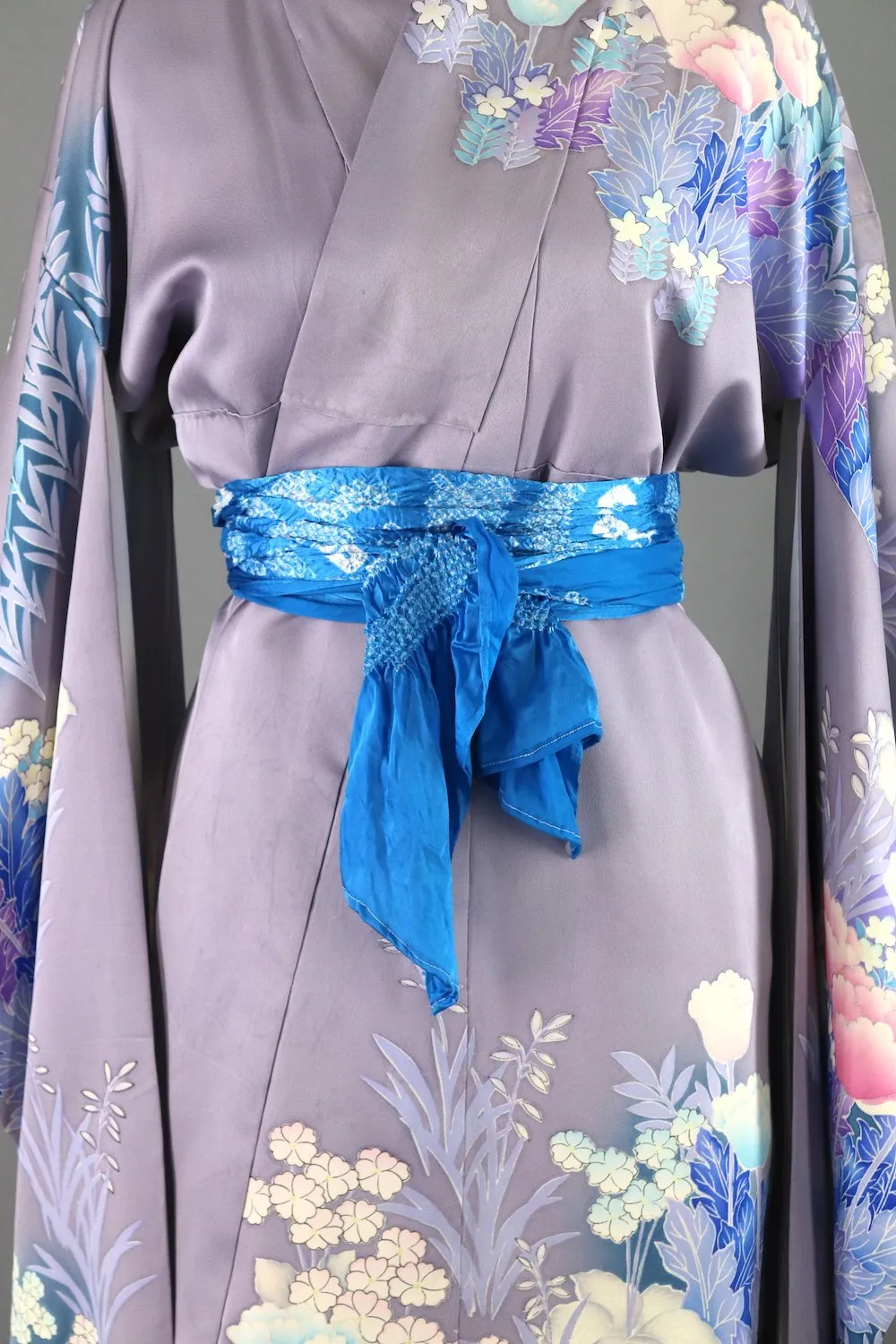 Vintage Kimono Robe Furisode / Lavender Purple Floral Print