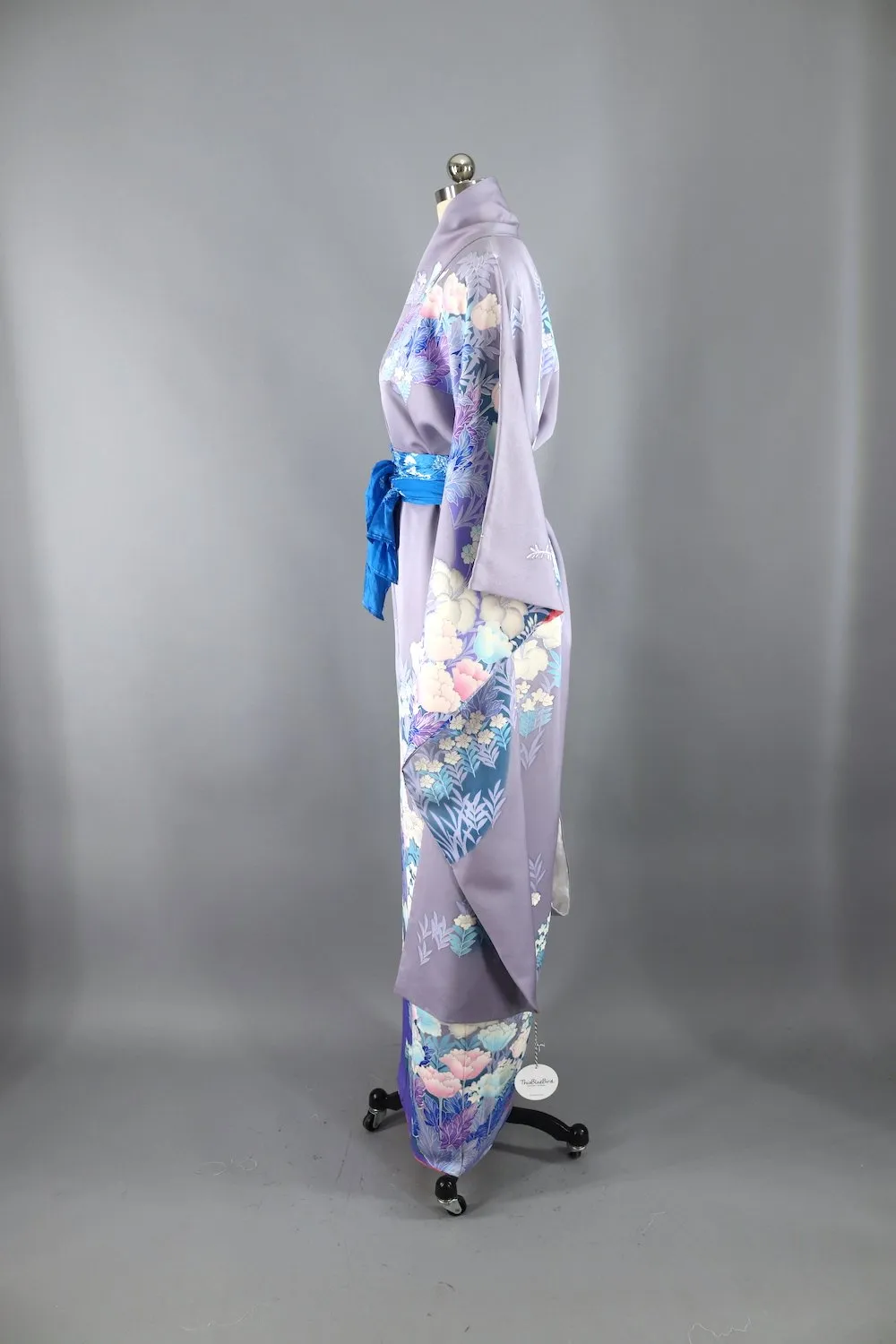 Vintage Kimono Robe Furisode / Lavender Purple Floral Print
